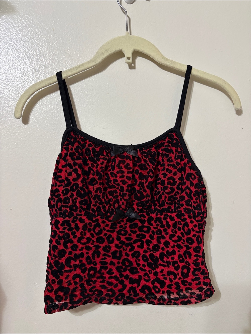 Hot Topic Red and Black Leopard Print Crop Top